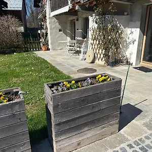 Dans Hameau, Pres Des Pistes De Plein Pied Au Calme Taninges